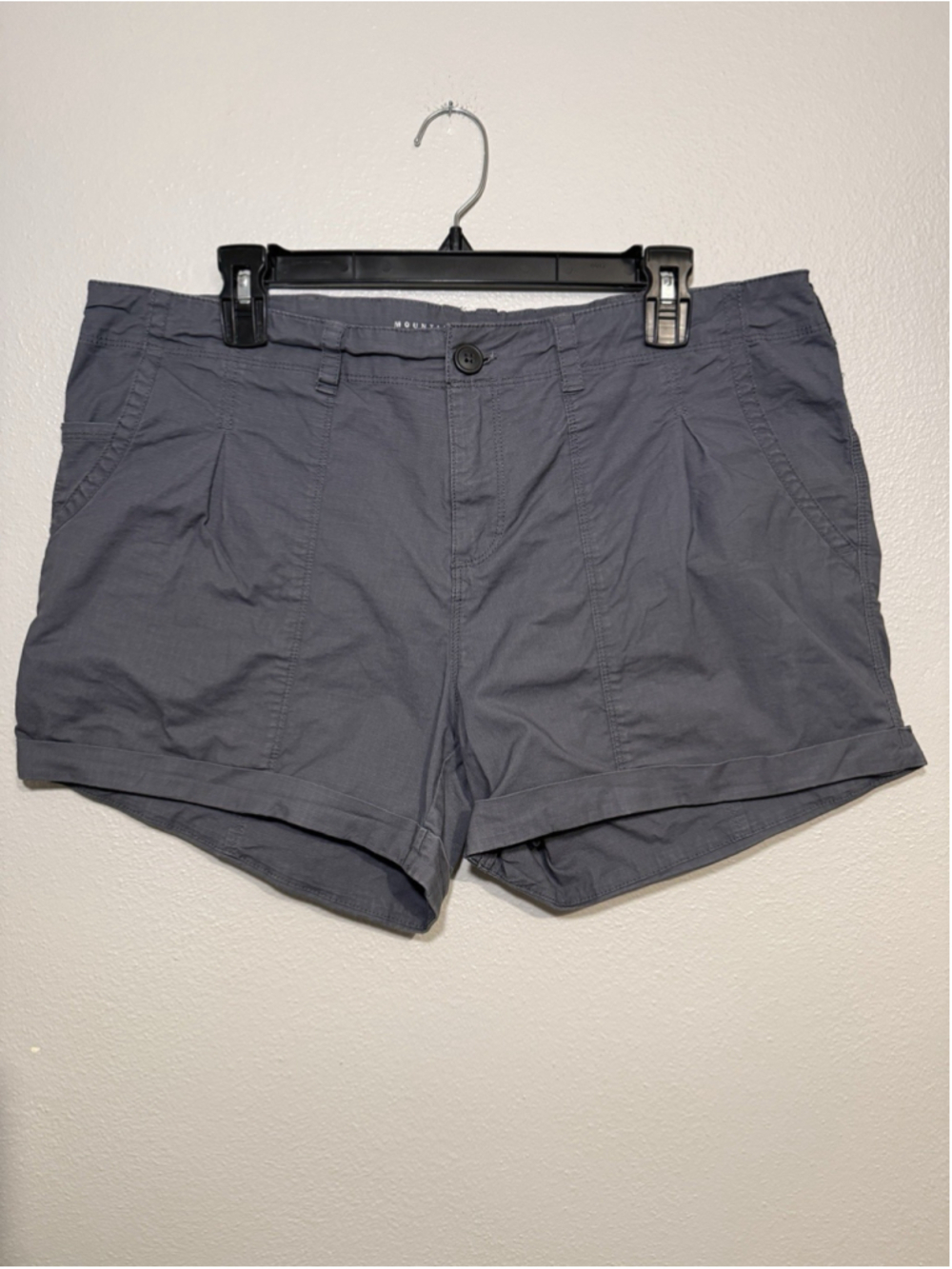 Mountain Hardwear Gray Stretch Hiking Shorts Size 14
